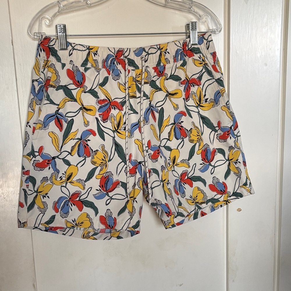 J. Crew Original Swimwear men’s M floral pattern swim trunks